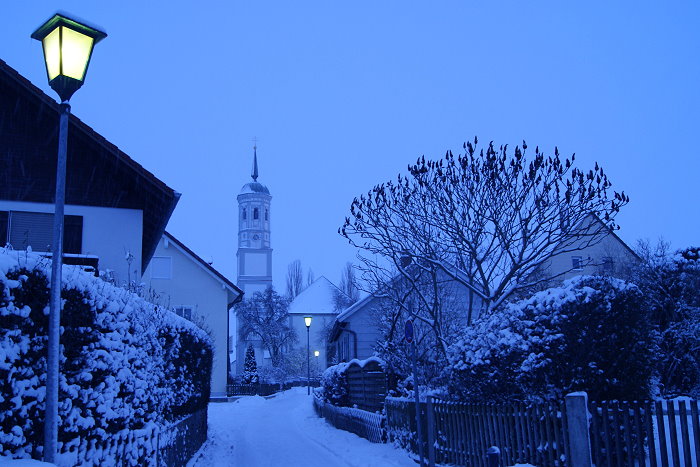 Mammendorf, Kirchenweg im Schnee